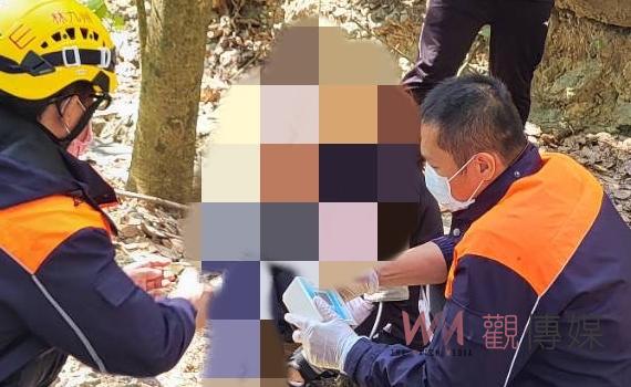 高雄女山友暈眩昏倒　警消、民搜隊獲報上山救援