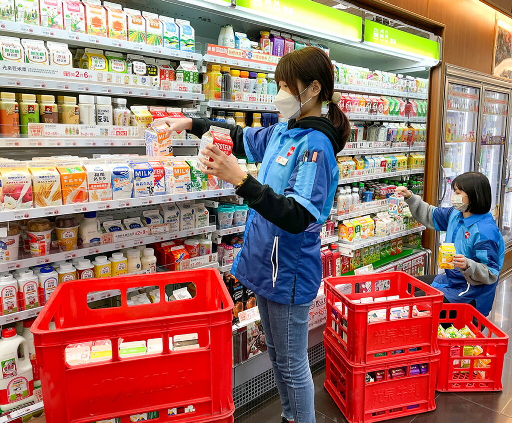 搶攻跨年倒數商機,萊爾富12月31日上午10時將於北市信彩店拆門,增10倍人力、商品備戰
