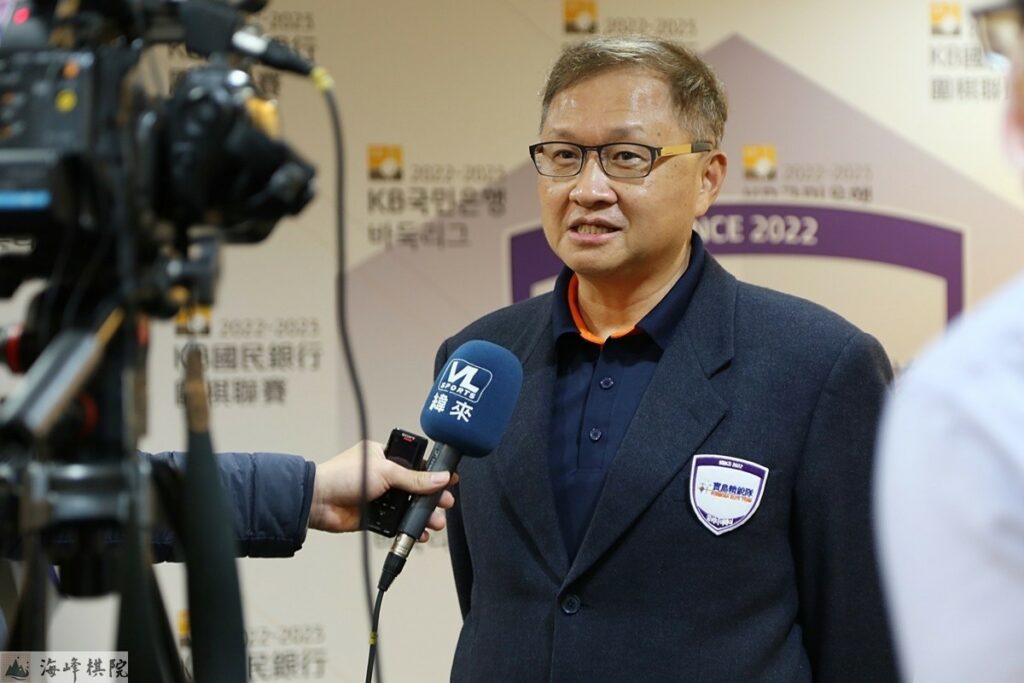 中華職業圍棋協會前理事長何信仁