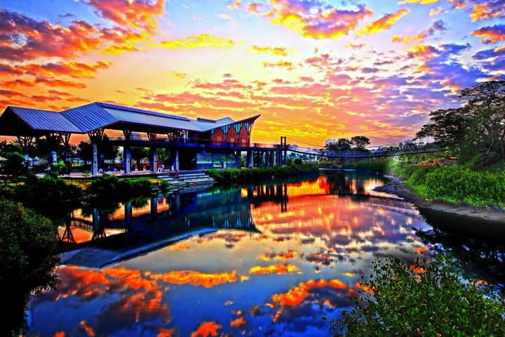 高雄市愛河水岸和蓮池潭周邊 打造國際級都會水岸觀光地區