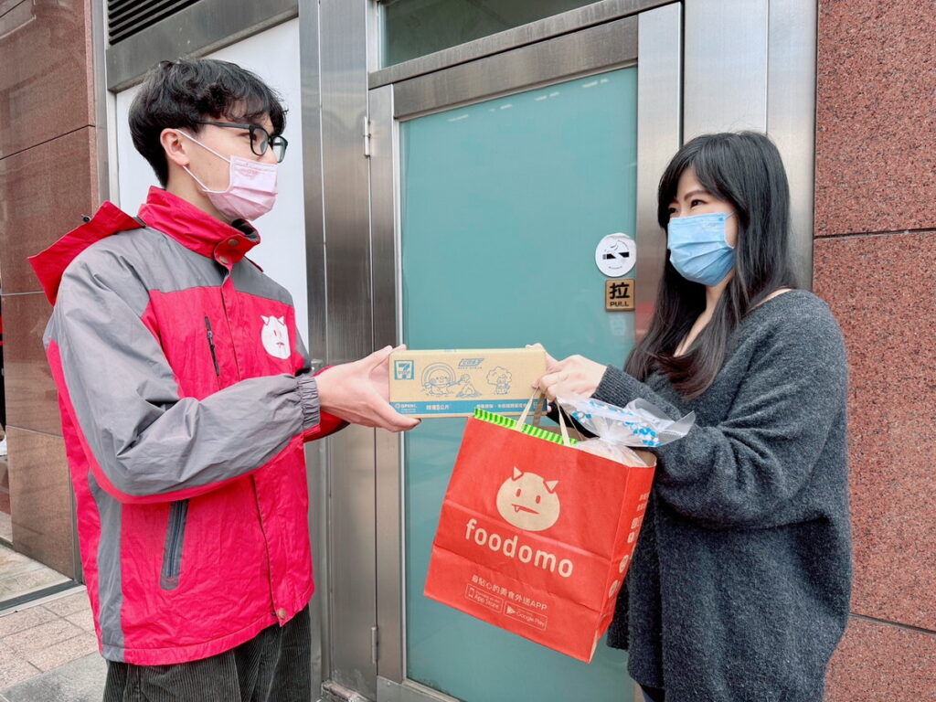 7-ELEVEN外送服務項目再擴大!首波攜手foodomo搶「外送包裹併買商機」