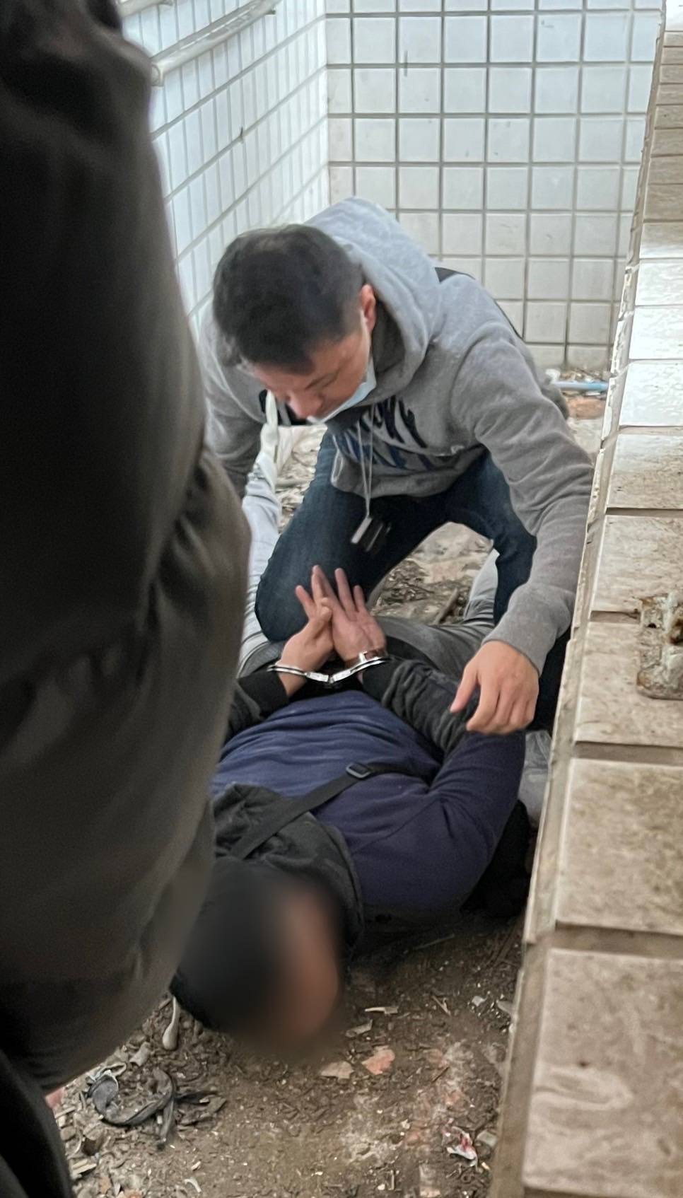 中和警連日南下終逮獲鄭嫌。(記者徐煜勝翻攝)