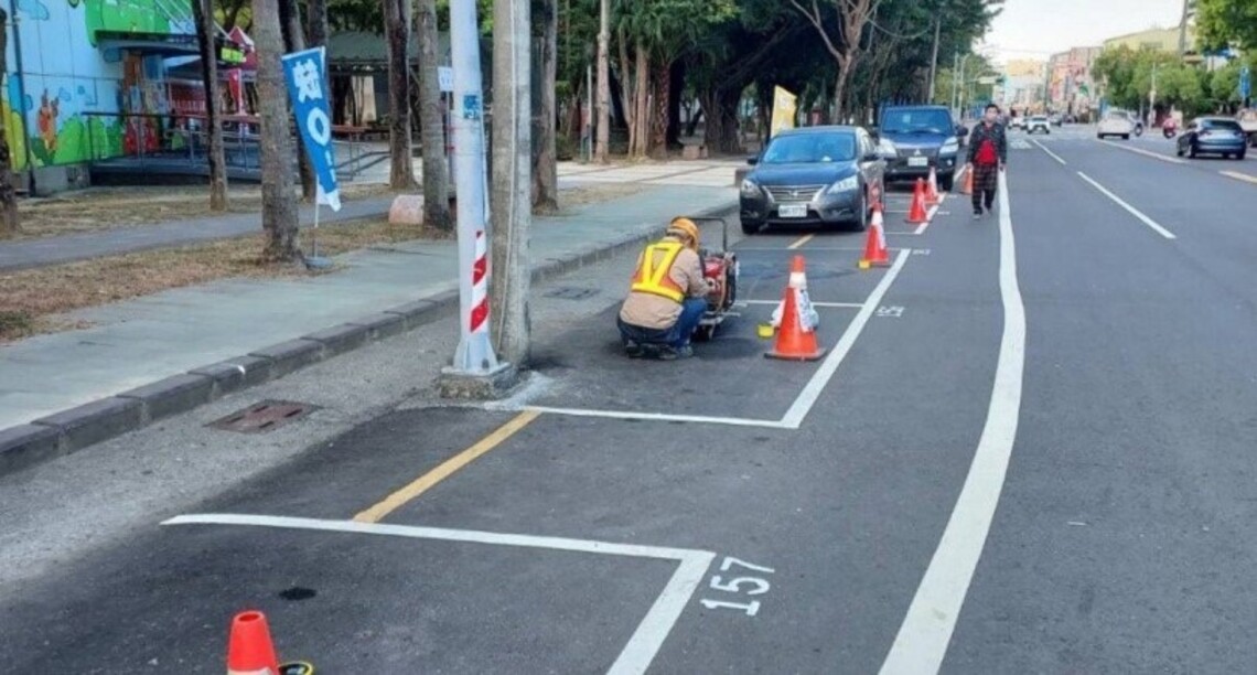 台南新營設4百智慧停車位