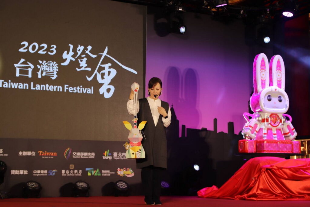 小提燈設計師林佳葦老師致詞