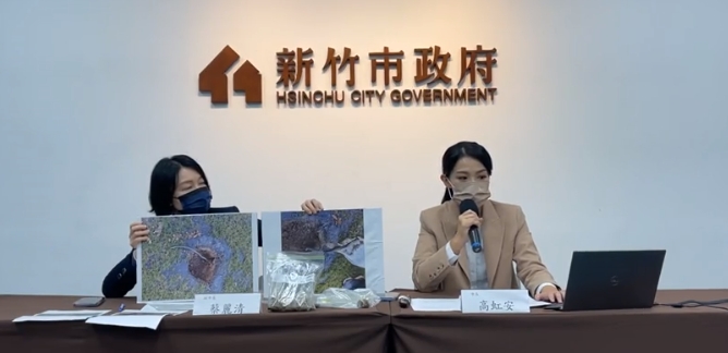 新竹市長高虹安5日公布新竹棒球場場勘結果,宣布將不繼續爭取舉辦WBC熱身賽。翻攝直播
