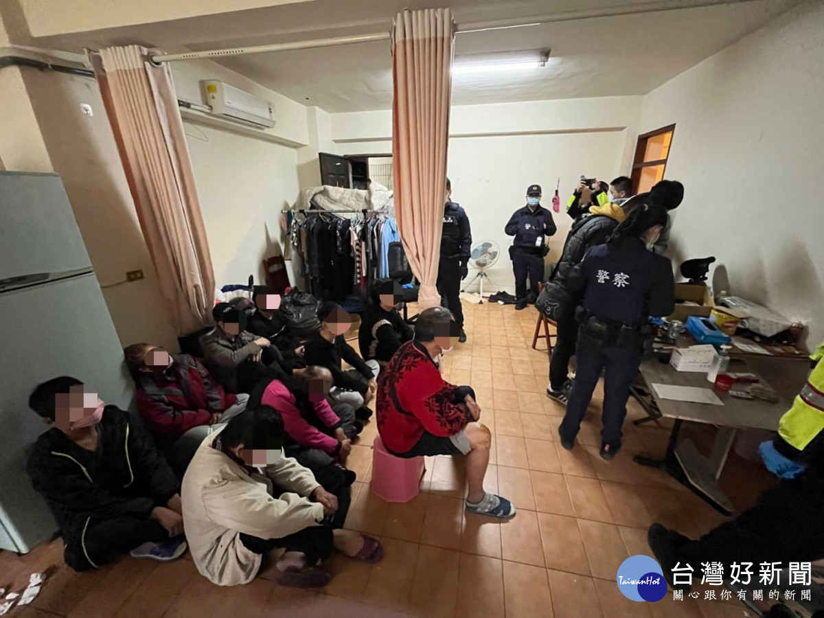 楊梅警分局查獲5名犯嫌救出5名被害人,現場查扣相關證物,全案訊後依法移送偵辦。<br /><br /> <br /><br />