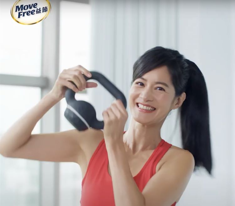 陽光女神Janet在《Move Free 益節 全民運動小教室》教大家維持行動力 。(圖/益節粉專提供)