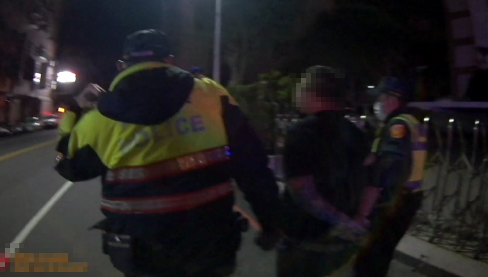 中市警二分局立人派出所接獲旅宿業友善通報住宿名單,經警方積極過濾順利查獲通緝犯。(圖/記者謝榮浤翻攝)