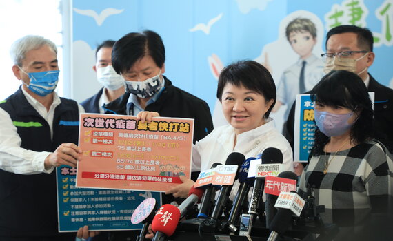 中市防疫春節不打烊!加開「長者快打站」守護長輩健康過好年