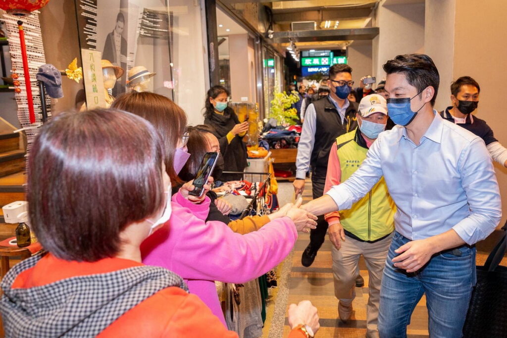 2023年台北年貨大街已於112年1月6日熱鬧開跑!蔣萬安市長商圈走街拜年