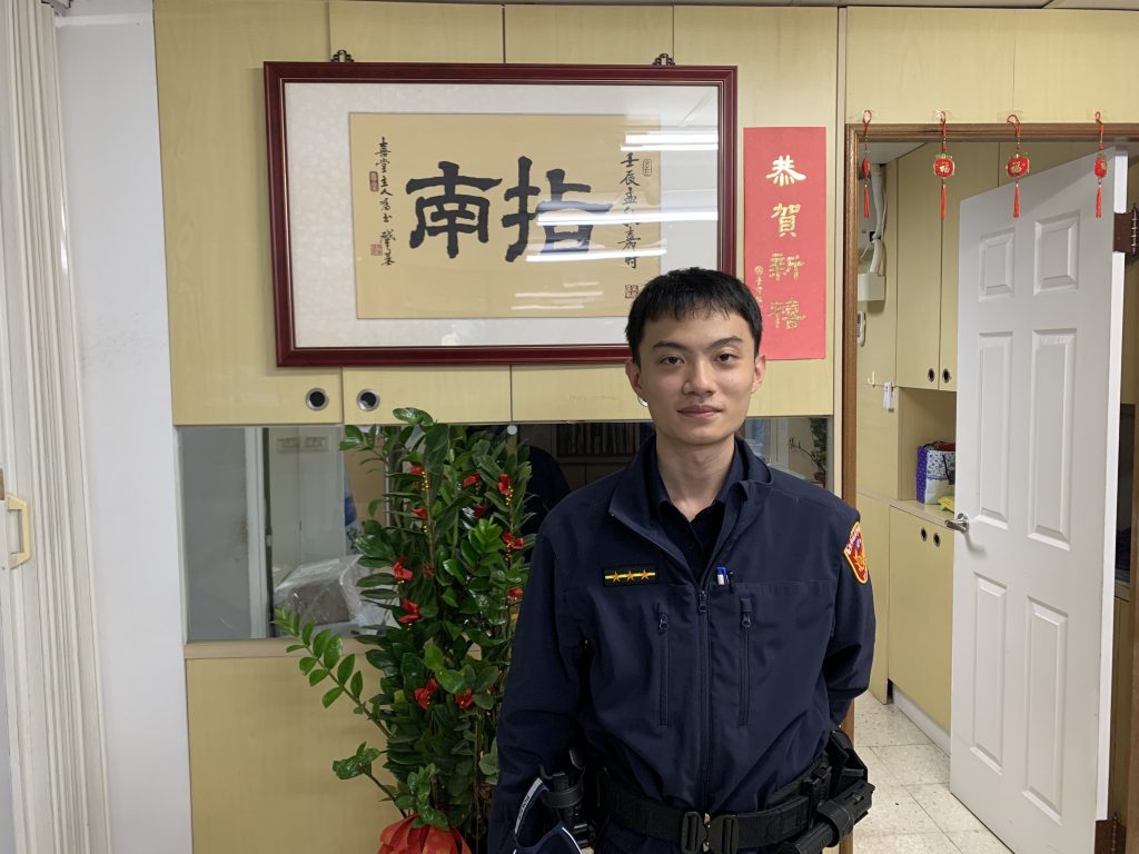 指南派出所警員黃嘉誠。
