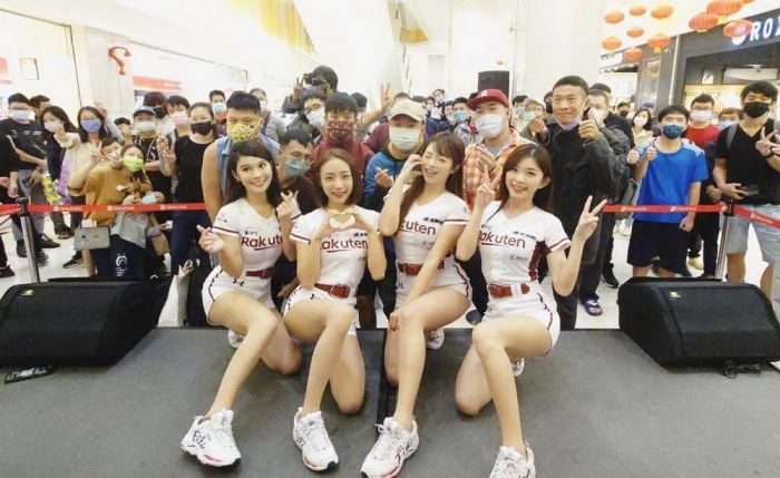 Global Mall屏東市首度舉辦樂天女孩見面會熱鬧滾滾