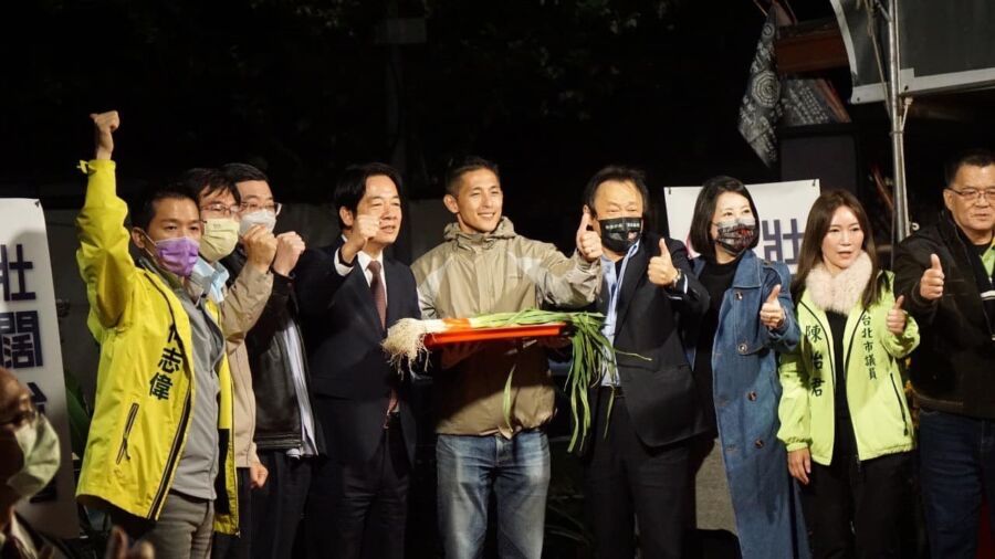王世堅