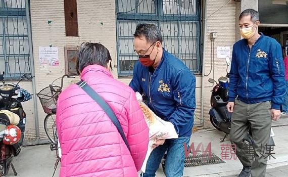 北港鎮公所、北港武德宮冬令救濟 捐贈白米助弱勢