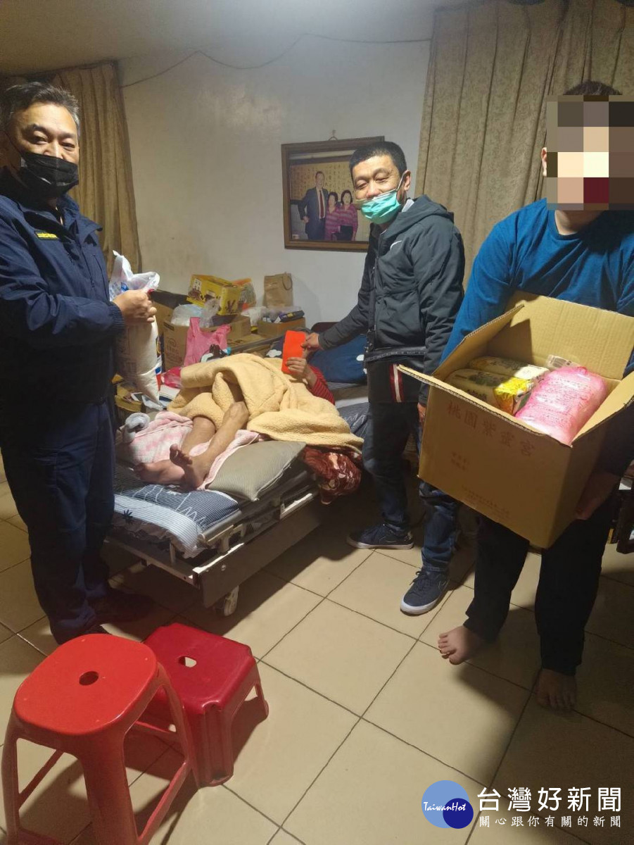 國中生喪父獨力照顧負傷休養祖母，處境堪慮。