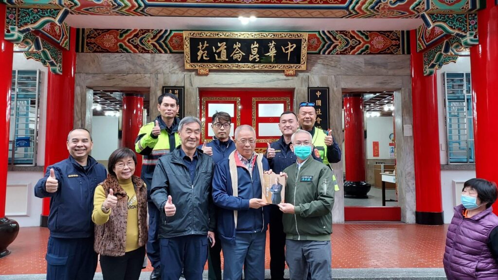 士林分局後港派出所與中華崑崙道苑暨財團法人慶福社會福利慈善事業基金會關懷中低收入戶及弱勢民眾等1150人