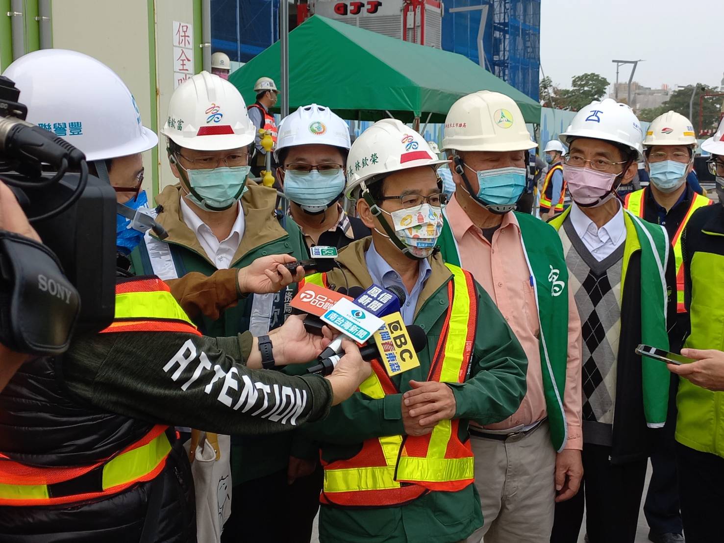林欽榮副市長率隊稽查鳳山車站建築工地