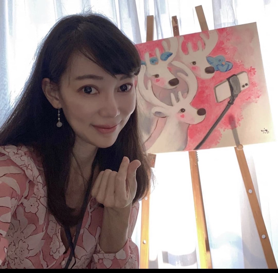 易若家像貓一樣謎的女子