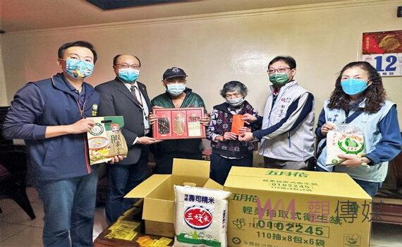 企業善心物品捐資收個體戶 桃園環保局攜手春節前寒冬送暖