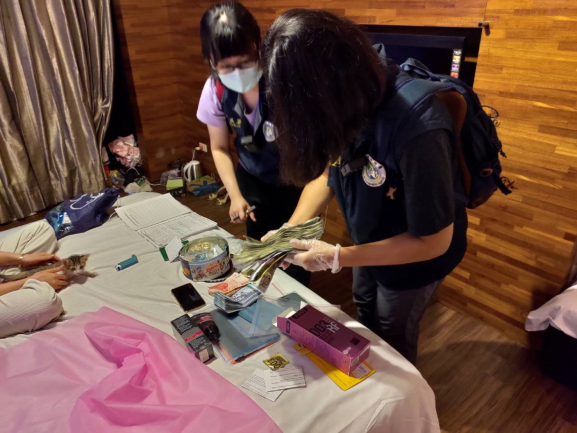 移民署嘉義縣專勤隊瓦解汽車旅館暗藏春色 色情應召集團 加強聯合查察打擊不法