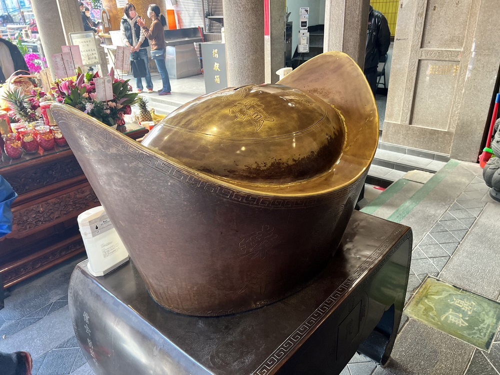 鐵絲黏雙面膠釣香油錢 53歲男染毒偷走5000元被逮 98 S 107028609
