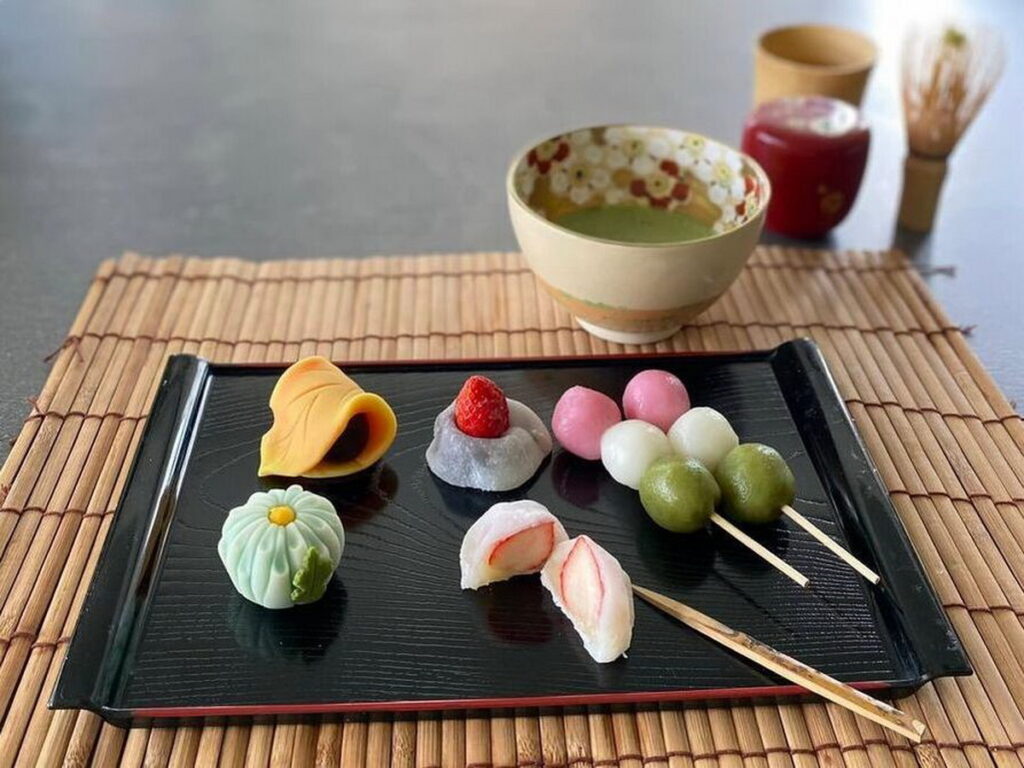 The Suyari Table提供適合初學者體驗的一日和菓子製作課程,也提供考取和菓子講師資格的進階課程。(圖片來源:ⒸThe Suyari Table)
