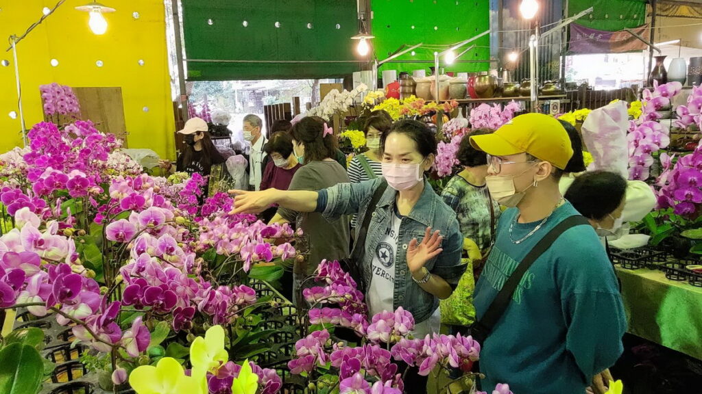 建國假日花市民眾採買實況