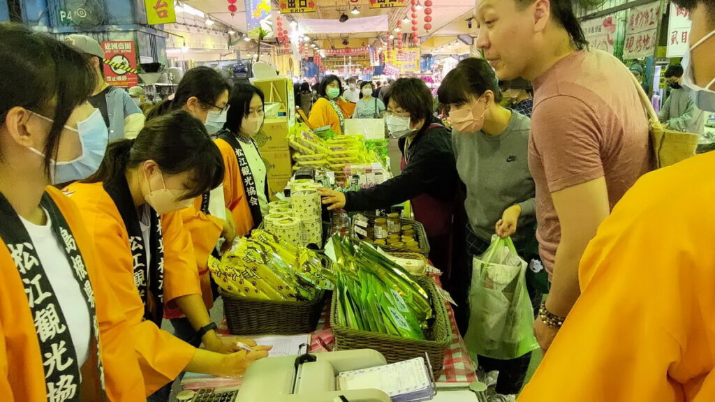 建國假日花市民眾採買實況