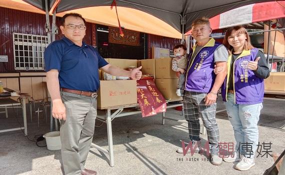 寒冬送暖 慈靈宮青年送物質助弱勢