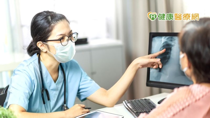 定期篩檢揪肺癌 術後輔助治療降低復發率