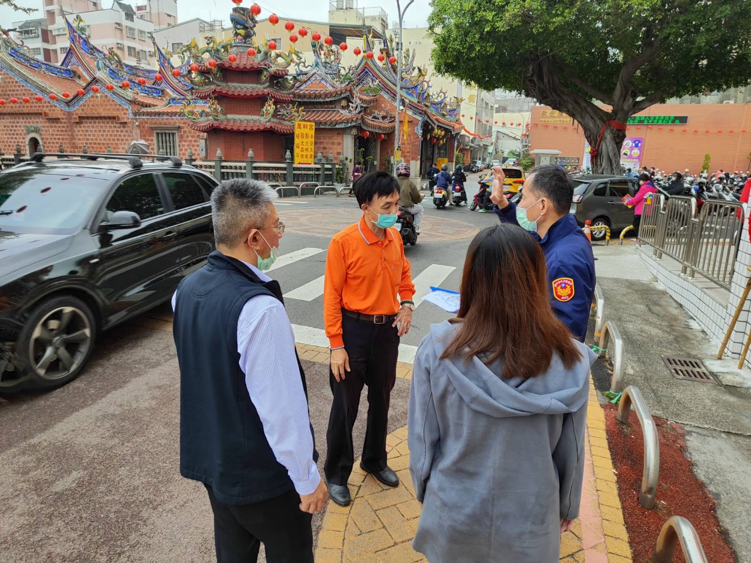 ▲ 警方於萬和宮會勘,規劃 春節交通疏導措施 (圖/台中市警察局 提供)