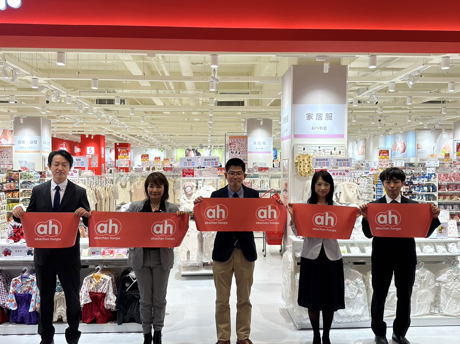 【有影】中台灣媽咪有福了!阿卡將本舖展店台中 7800款超夯商品日本直送 101 S 3997835