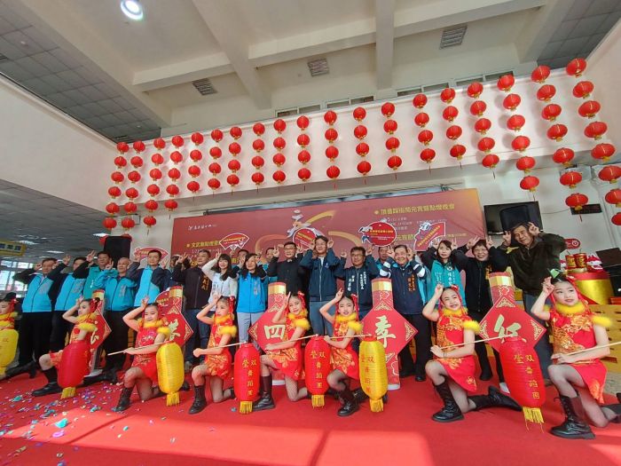 濃濃年味與祝福 鹿港迎金兔活動從除夕夜熱鬧到元宵節