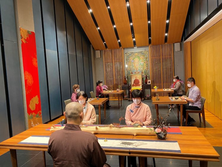聖山寺客堂今年新春安排香禪體驗,可香篆品香。(圖/靈鷲山佛教教團 提供)