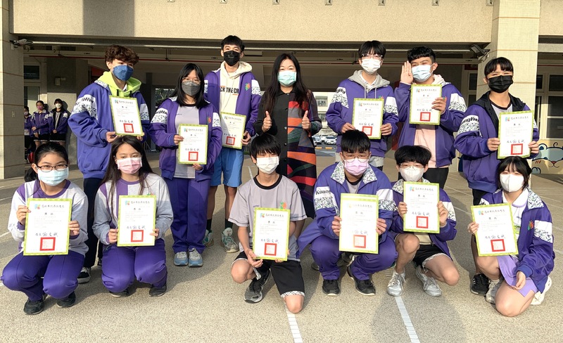 漾新聞|光華國中全國美展高雄市初賽囊括全類前三名22人次獲獎9作品入選全國賽 校慶文創商品令人驚艷