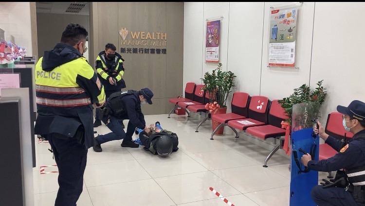 士林分局吳慶鴻強調警方將持續透過強勢執法查緝掃蕩