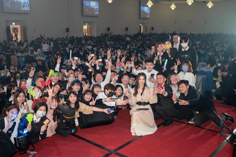 永慶加盟四品牌中區聯合尾牙送近千項好禮 席開570桌慶豐收 114 匯流新聞網CNEWS資料照124230117a12