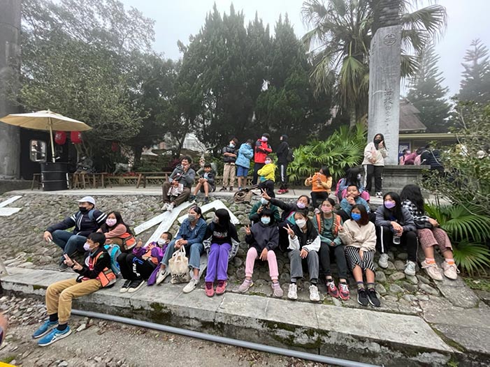 那瑪夏民權國小學童告別疫情、走出山區,開心暢遊苗栗。圖/談曉泉攝