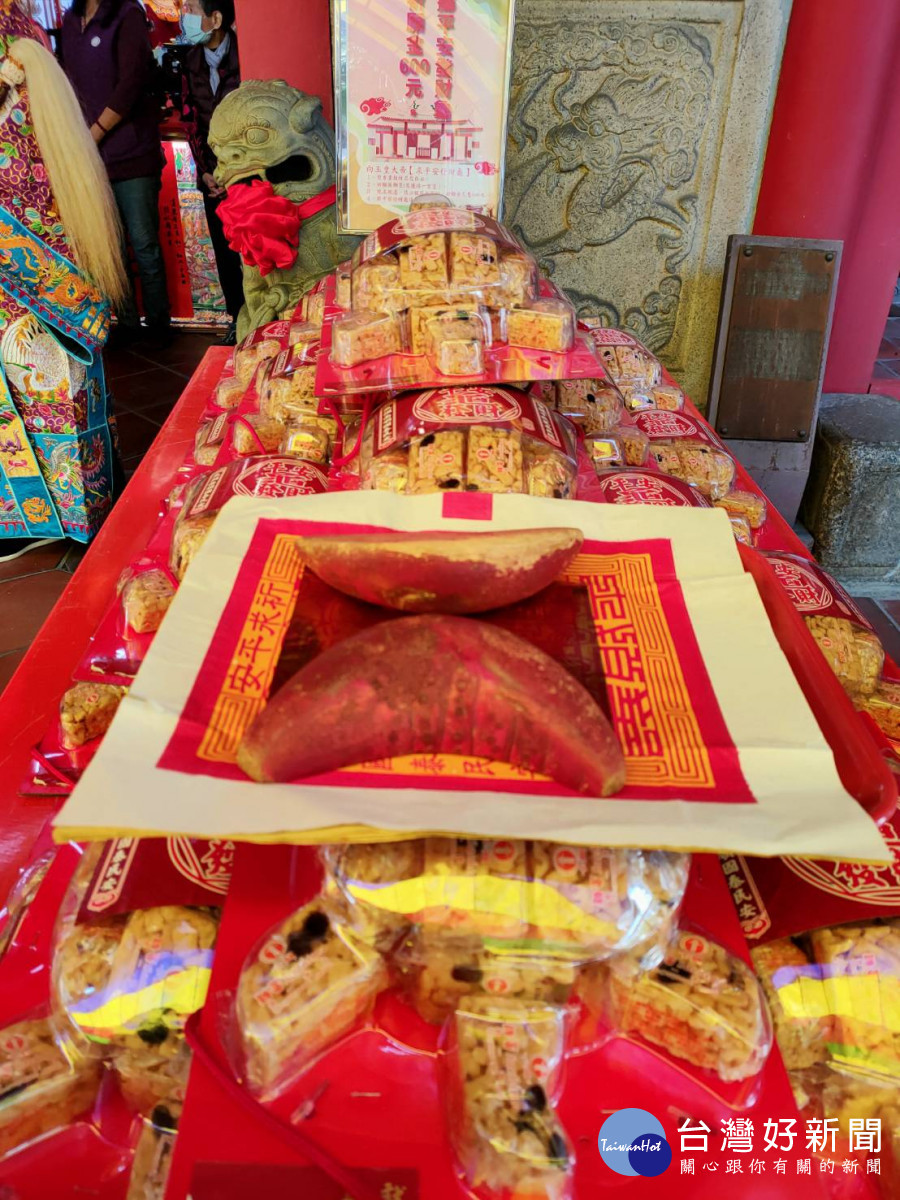 天公賜福添好運，彰化元清觀新春「福壽平安龜」賺大錢！圖／記者鄧富珍攝