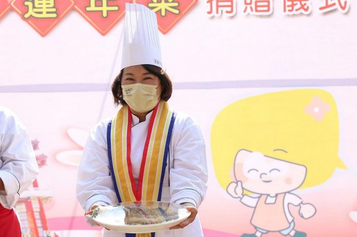 嘉市府攜手九華山地藏庵贈年菜 黃敏惠感謝各界讓幸福再加一