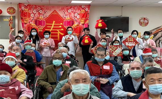 嘉榮陳正榮院長護理之家新春賀歲 榮民眷感溫馨