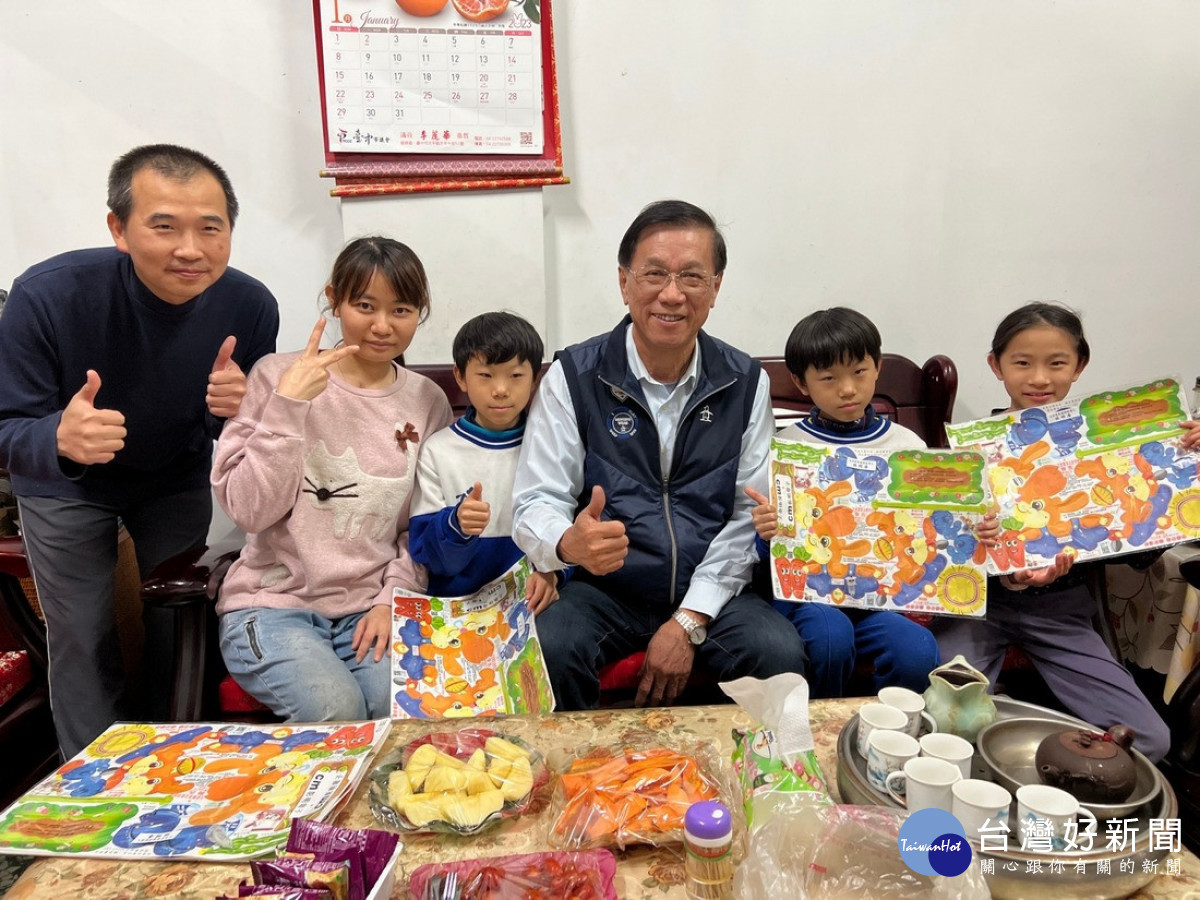 遲緩孩子爸求見林明溱,林前縣長親自前往林姓求見民眾的台中市大里住家拜訪。