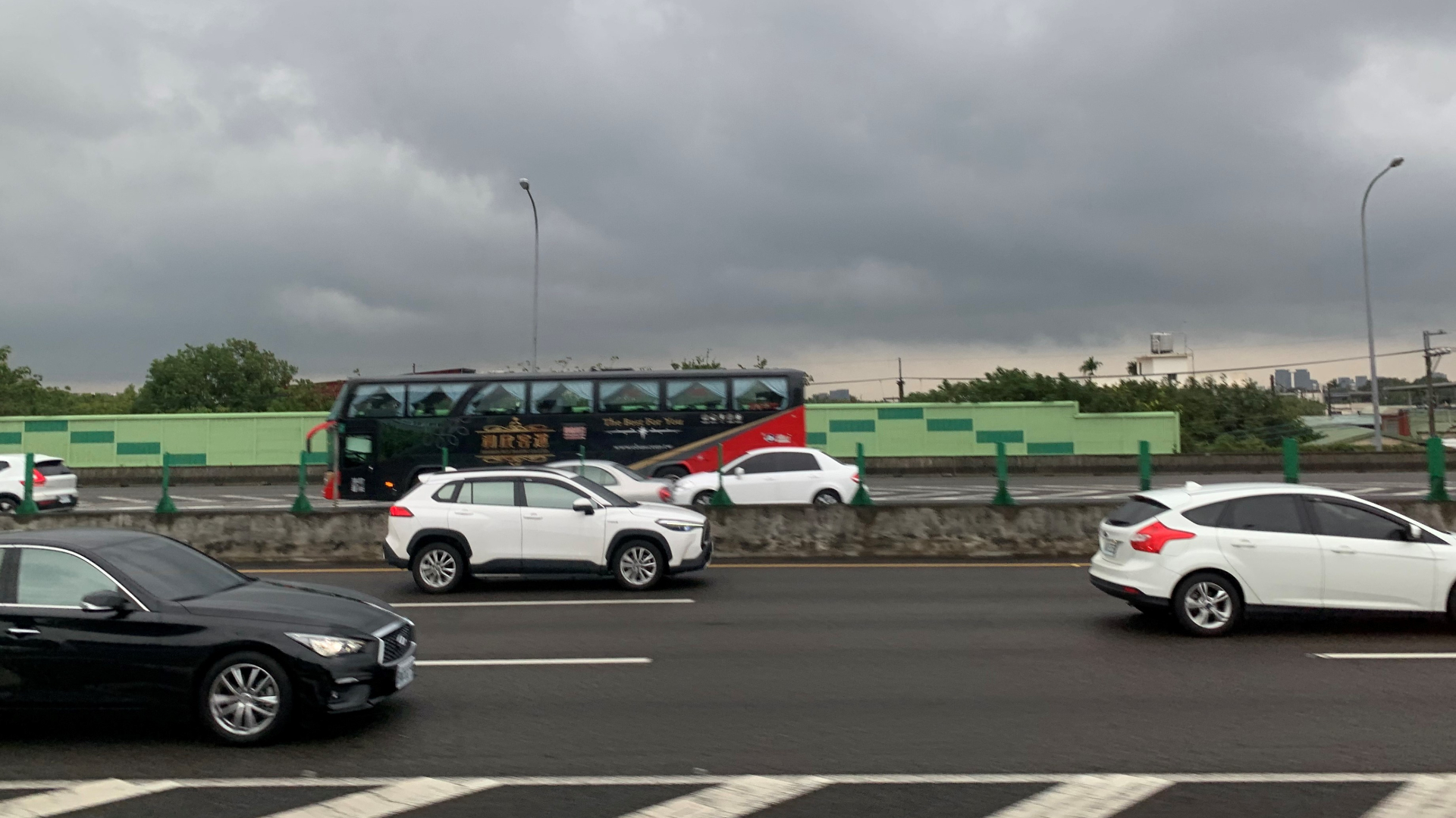 春節期間車流輛大,易發生塞車情形。陳秀枝攝