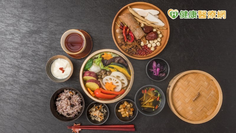 迎春圍爐不發福 「享瘦」年菜擺上桌