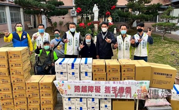 劉建國及愛無礙協會歲末送暖　募集七千份物資送弱勢團體