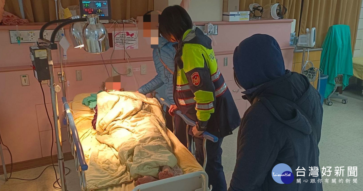 失蹤老婦年節欲探親,迷途騎單車18小時,暖警協查身分助返家。<br /><br /> <br /><br />
