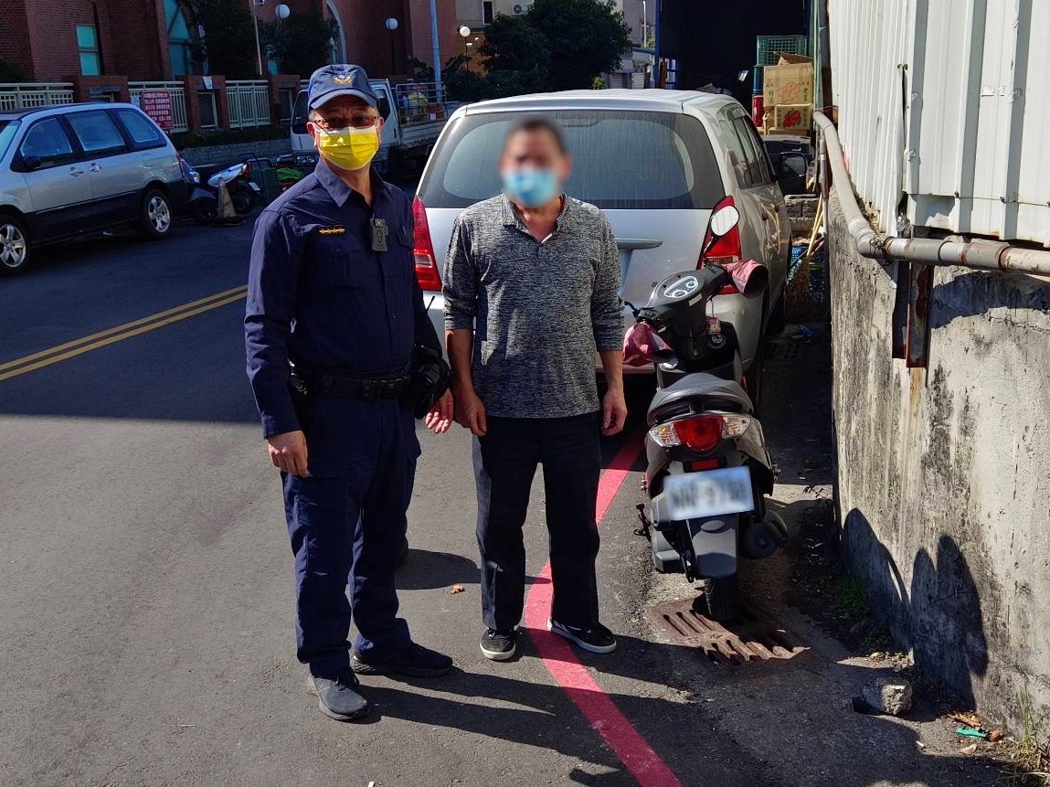 ▲ 劉姓男子市場擺攤拚經濟卻忘記機車停哪 ? 員警半小時尋獲 (圖/台中市警察局 提供)