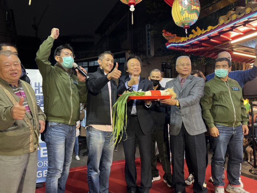 王世堅