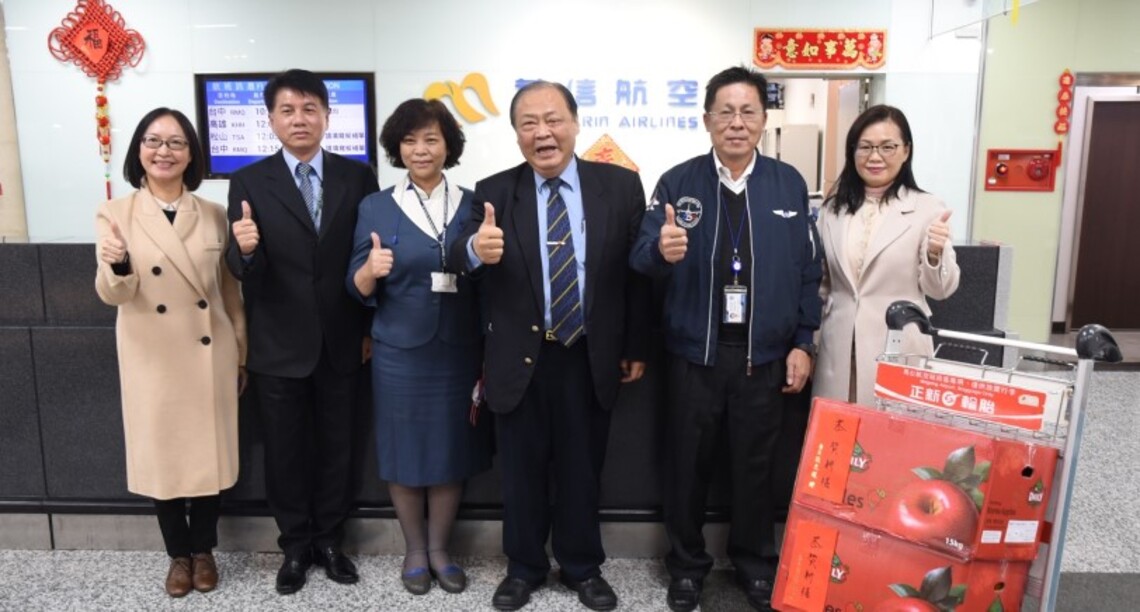 春節疏運順暢 陳光復感謝機場工作人員辛勞