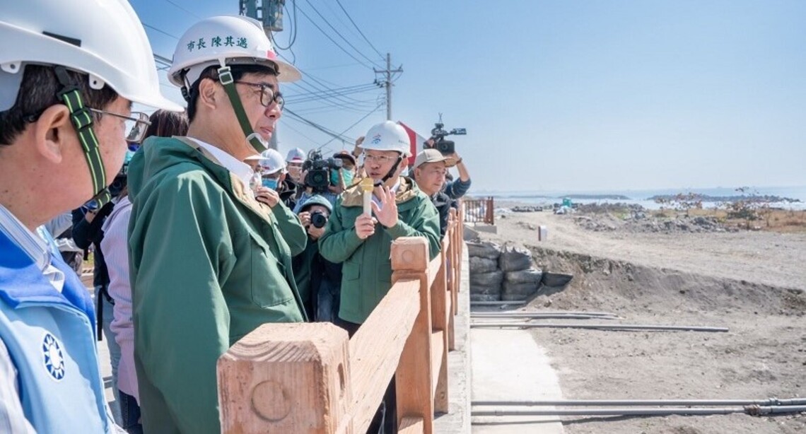 陳其邁視察林園汕尾海堤工程進度 盼重現海岸美景 提升林園生活品質